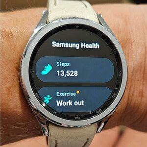 Samsung Galaxy Watch 6. Excellent condition I was forced to switch to Apple 😏